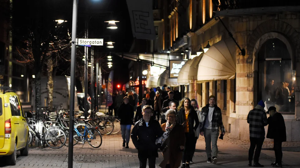 Storgatan fylldes av folk som vandrade mellan spelställen. Centrala stan blev en gemytlig och vänlig mötesplats under helgen.