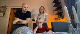 Michelle, 5, fastnade med huvudet i möbelkedjans dörr: "Rätt över tinningarna" ✓Hjärnskakning ✓Krossade glasögon
