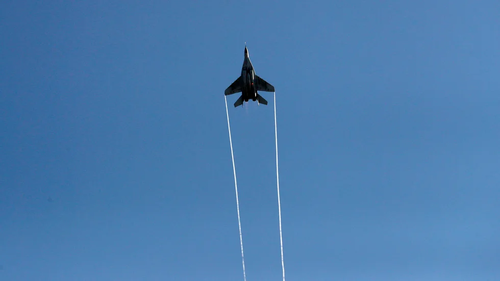 Ett stridsflygplan av modellen Mig-29. Det är en annan modell än den som kraschade i Kroatien. Arkivbild.