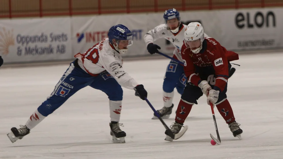Ville Hämäläinen var företagsam och motor på KVBS mittfält i segermatchen mot Kungälv.