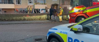 Singelolycka i Gränby – bil körde in i husvägg