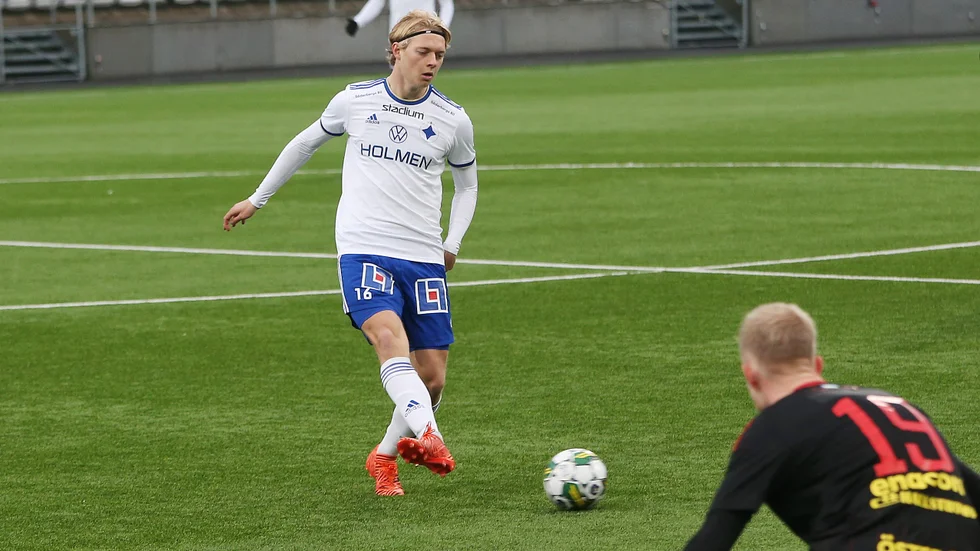 Elvis Lindkvist var en av alla som byttes in efter en timme.