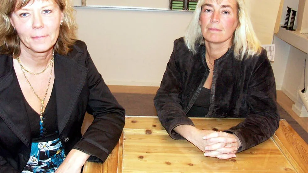 "Vi är helt tagna på sängen. Nu måste vi ta rätt på vad som gäller", säger Eva Mattisson (till vänster), som äger bemanningsföretaget Medarbetare i norr tillsammans med Karin Palovaara.