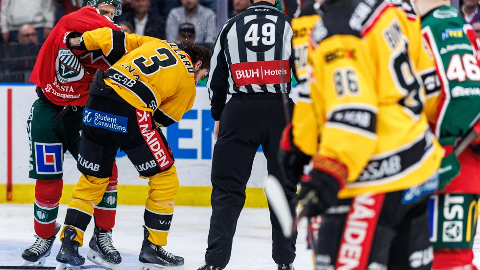 Frölundas Nicklas Lasu och Luleås Frederic Allard 