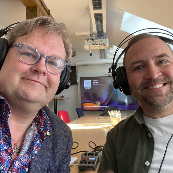 Radiosnack. Sportsnacks avsnitt 148 är ett långt snack med Jens Bollius och Jim Petersson och vi går igenom många vrår av fotbollen i Motala-Vadstena. Vi blickar också ut i världen.