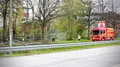 Träd föll ner över vägbanan    