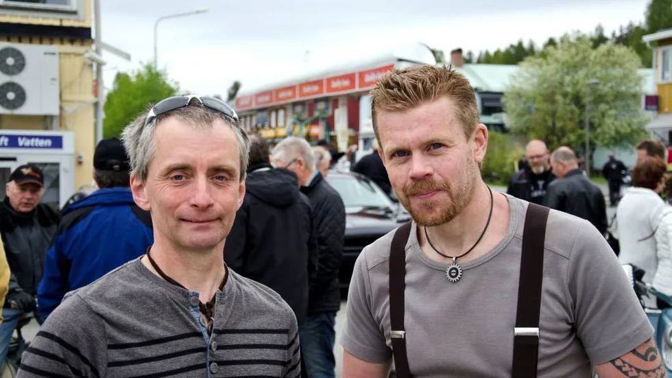 Museiägare. Sören Sundqvist och Patrik Olsson, ägare till Harads motormuseum.