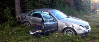 Allvarligt skallskadad i bilolycka