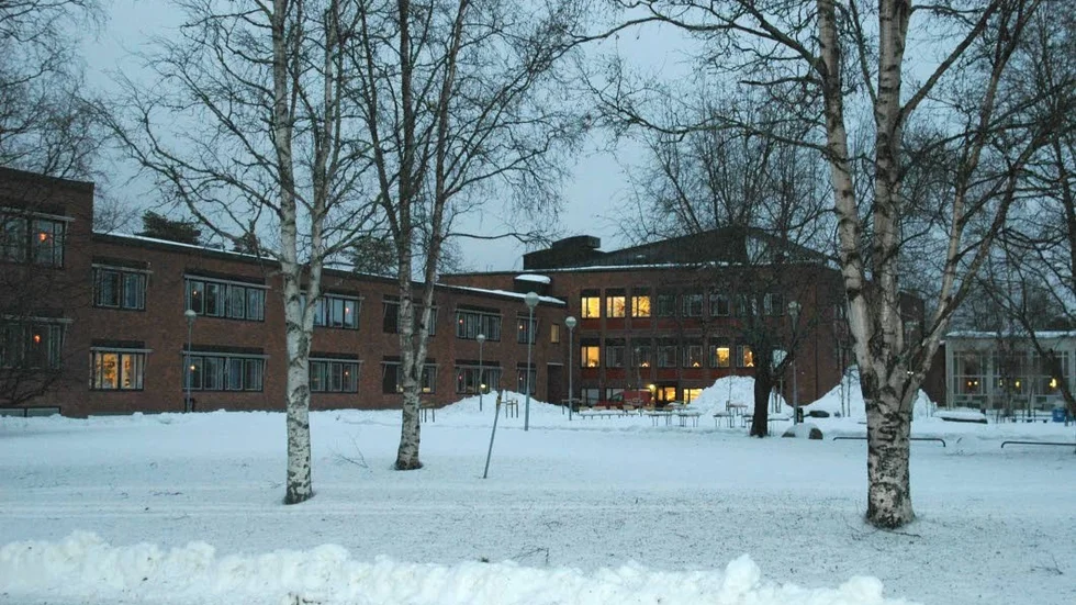Motivationshjälp. Nu tas kontakter med näringslivet. Företagen ska motivera eleverna att nå godkända slutbetyg.