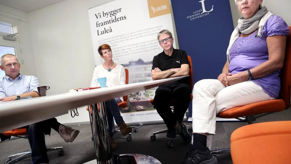 Samverkar. Lulebo och LTU inleder ett samarbete för renoveringar av bostadsområden. Conny Bergwall och Sari Ekblom Lulebo med professorna Thomas Olofsson och Kristina L Nilsson, LTU.