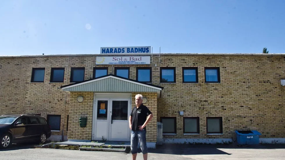 Multilokal. I samma byggnad som badhuset finns en sporthall som också påverkas av fuktskadorna i huset.