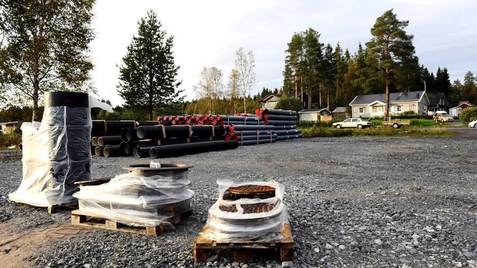 Anslutningen av vatten och avlopp blir billigare i nya centrum jämfört med övriga kommunen.