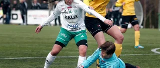 Hon förlänger inför säsongen i Elitettan