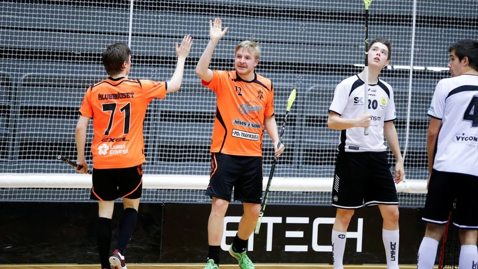 Jubel. Toni Alamartin och Luleå fick jubla till slut i hemmamötet med Håsta.