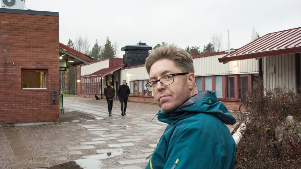 Upprustning. Peter Parnes har bott på  Porsön sedan 1990 och efterlyser en allmän upprustning av området för att ge området en högre status. "Det här är studenternas bild av Luleå", säger han.