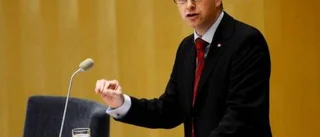 Debatt i varslens blytunga skugga