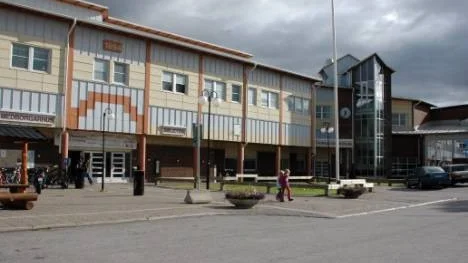 Vikande intresse för gymnasiprogrammen på Hornavanskolan hotar höstterminens intag. (Arkivbild)