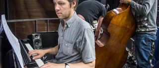 Konsert: Jazzpianisten Carl Bagge spelar på Contrast i Eskilstuna