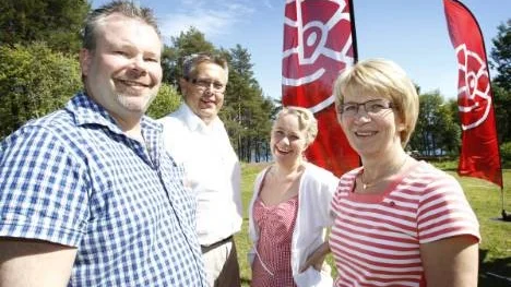 Efter 16 år vardera som riksdagsledamöter tackar Kristina Zakrisson Kiruna (till höger) och Lars U Granberg (tvåa från vänster) för sig. De ersätts på socialdemokraternas lista av Tomas Nilsson, Gällivare (närmast) och Hanna Bergstedt, Piteå.