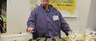 Björn säljer honung med bismak