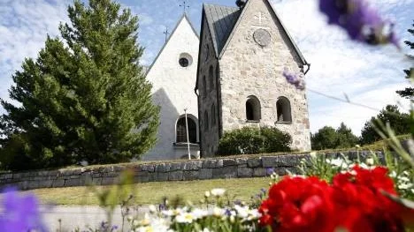 Den första kyrkan i Öjebyn var en långkyrka, även kallad salkyrka, som troligen byggdes i slutet av 1400-talet eller omkring 1500. Klocktornet torde ha uppförts redan i mitten av 1400-talet för att byggas till på höjden på 1600-talet. I mitten av 1700-talet byggdes salkyrkan om till en liksidig korskyrka. Då försågs den även med puts utvändigt. Ansenliga delar av den ursprungliga medeltidskyrkan finns i murverket.