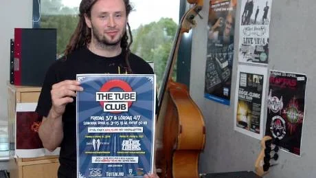 THE TUBE CLUB. Peter Uvén driver den nya rockklubben The Tube Club tillsammans med Studieförbundet Vuxenskolan och deras musikförening Totem. "Det vore coolt att ta dit lokala storheter som Randy från Piteå och Raised Fist från Luleå", säger han. Först ut är dock Scars of Paradise och The Electric Cobras.Foto: Jonas Hansson