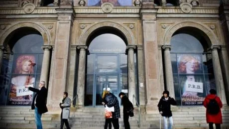 KOSTSAMT. 775 miljoner är alldeles för dyrt, tycker kulturministern. När Neues Museum i Berlin öppnar i höst är det efter en renovering som kostat minst 2 miljarder kronor.