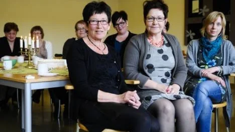 Utbildningsansvarig Gun-Britt Johansson och kursansvarig Britt Nilsson tycker att det känns tråkigt att utbildningen läggs ned. Utbildningen fyller ett stort behov, säger Gun-Britt Johansson.