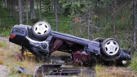 En av de bilar som var inblandade i olyckan på väg 45 under lördagskvällen