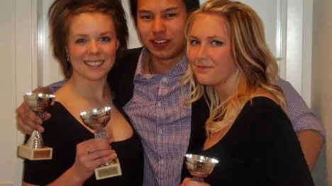För en av Dansdragets förstaplaceringar i Sundsvallssnurren svarade Ida Eklund, Mikael Lundström och Frida Danielsson i klassen Dubbelbugg Vuxna D.