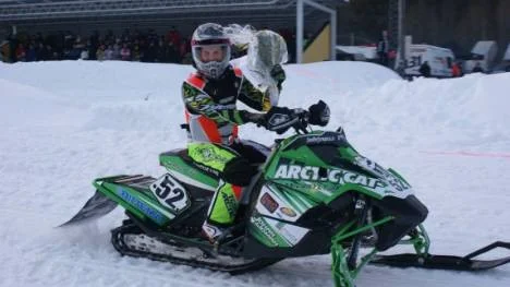 Under lördagen avgjordes SM i stadioncross i Kläppen, utanför Malung. Bäst av alla var Johan Lidman, Älvsbyns MS, som vann trots att han legat sjuk i feber och halsont under veckan.