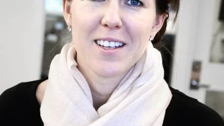 nöjd. Nadja Lukin är jättenöjd med 506 poäng som totalt resultat i Kommunkompassen. Foto: Sabina Nilsson