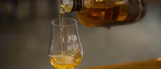 Körde rattfull mitt i Solberga: "Hade druckit whiskey"