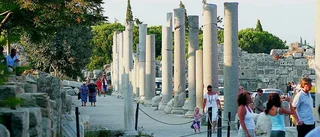 Turisterna flyr Turkiet