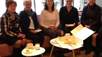 Samlade. Från vänster: Sigrid Öhlund, Lisbeth Larsson, Kristina Holmberg, Mari Lundmark och Märta Burman.