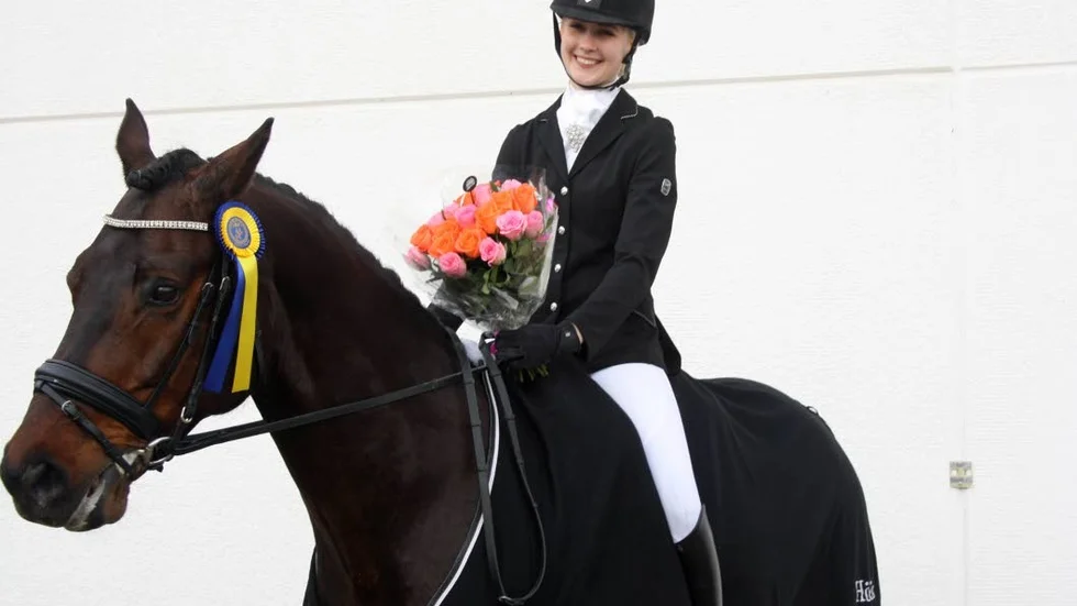 Jessika Sundström och hästen Cornelis övertygade stort när ekipaget tävlade utanför Luleå för första gången.
