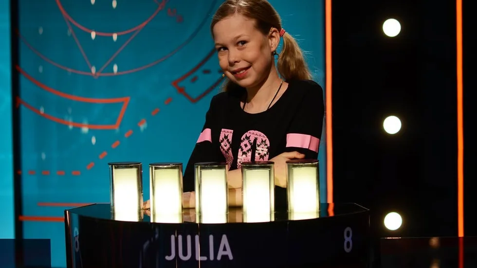 Kunskapskälla. På måndag är Julia Järnberg,11, från Boden, en av deltagarna som tävlar om 5000 kronor i Vem vet mest junior.