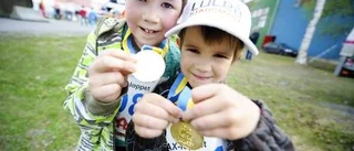 Syskonen Skyttä hjälptes åt i två kilometer