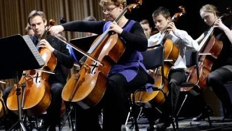 Luleå orkesterförening framförde stycken av bland andra Bach, Mozart och Holst. Och allt utan dirigent.