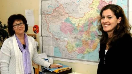 KINA. Kina är det stora adoptionslandet och de kinesiska myndigheterna ser Sverige som ett föregångsland med fri läkar- och tandvård, adoptions- och barnbidrag samt inte minst 48.000 genomförda adoptioner under 40 års tid.