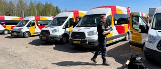 Två häktade misstänkta för stölder ur färdtjänstbussar