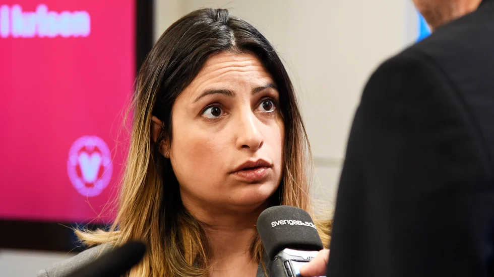 Vänsterpartiets partiledare Nooshi Dadgostar. Arkivbild.