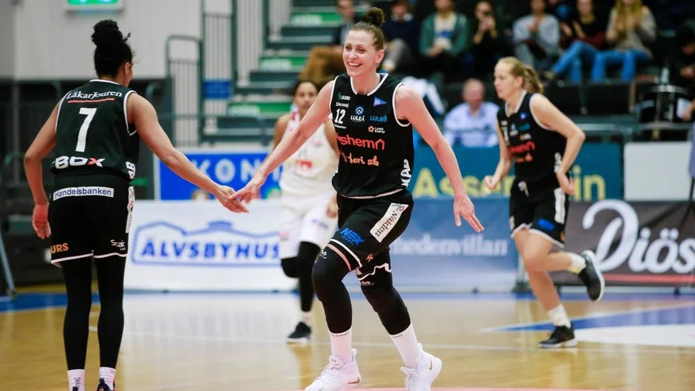Anna Barthold är fortfarande ett frågetecken inför helgens matcher.