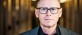 Sovande kvinna våldtogs