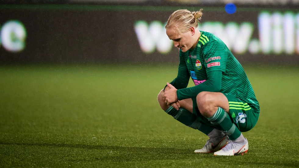 Henrik Löfkvist har avslutat fotbollskarriären efter flera års skadehelvete.