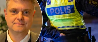 Ung man knivskars på torget – åklagaren: "Han skulle hjälpa"