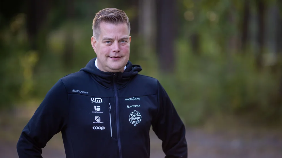 "Det kändes surt då och det gör det fortfarande, men det ska det göra", säger Per Kenttä om Björklöven som inte lyckades gå upp i SHL.