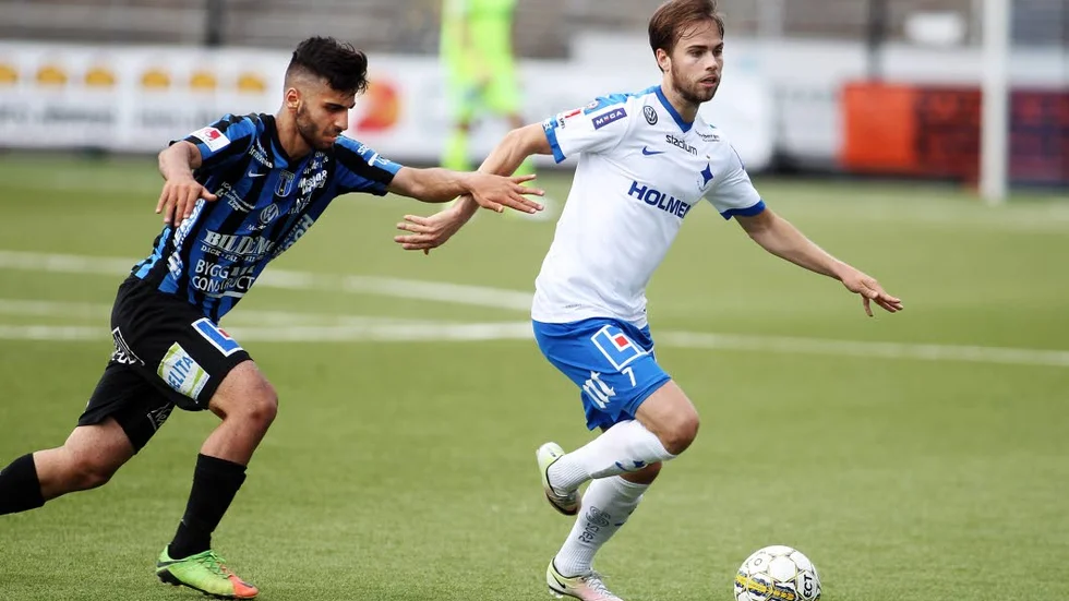 Skadad. Andreas Blomqvist kan ha slagit upp sin gamla korsbandsskada i mötet med Djurgården.