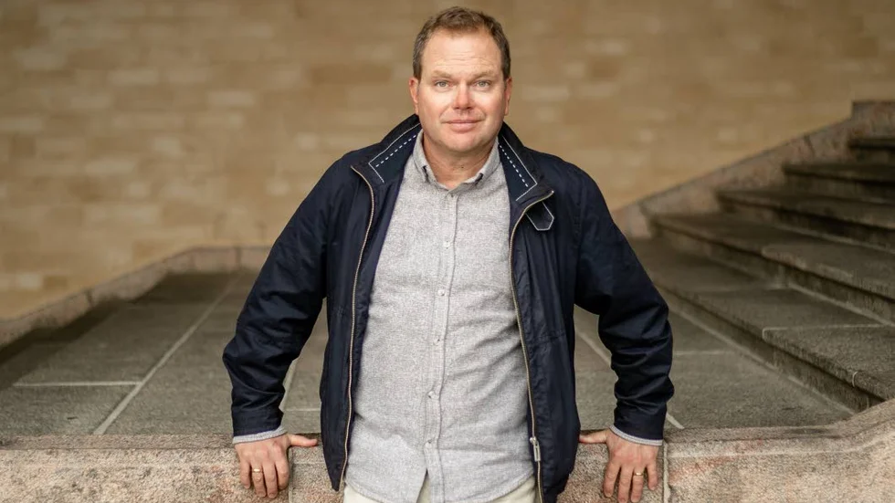 Allan Klynne är filosofie doktor i antikens kultur och samhällsliv och verksam som författare och föredragshållare. Bland hans tidigare böcker märks Kleopatra – liv och legend samt Pyrrhos – segraren som förlorade.