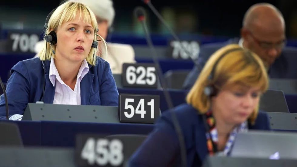 Socialdemoktratrenas Jytte Guteland sitter i en grupp som vill överföra beskattningsrätt till Bryssel.